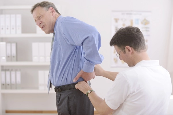 backpainCC back pain convenient care